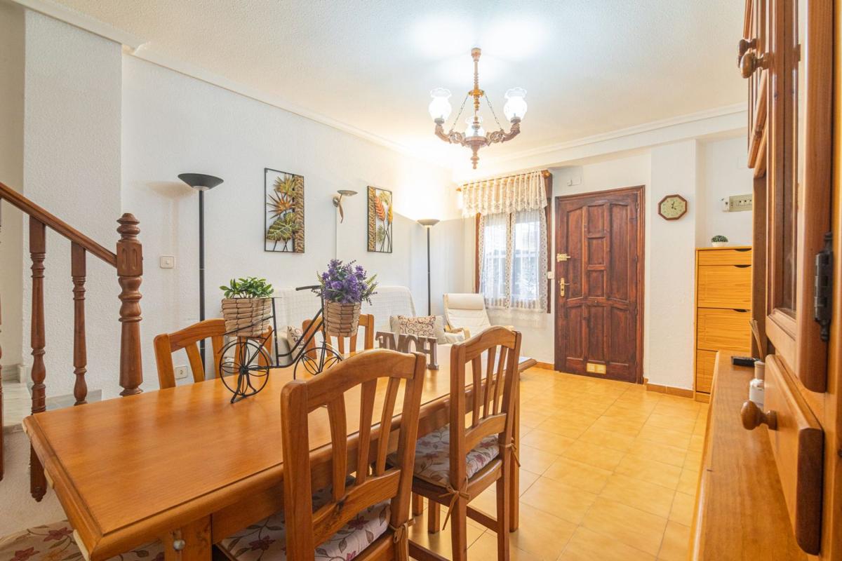 Продажа таунхауса в Гран Плая , Санта Пола photo 5