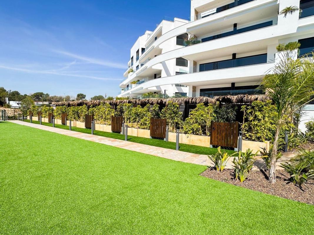 Penthouse sale in Ático en Avenida de las Colinas, Las Colinas Golf, Orihuela, Orihuela photo 1