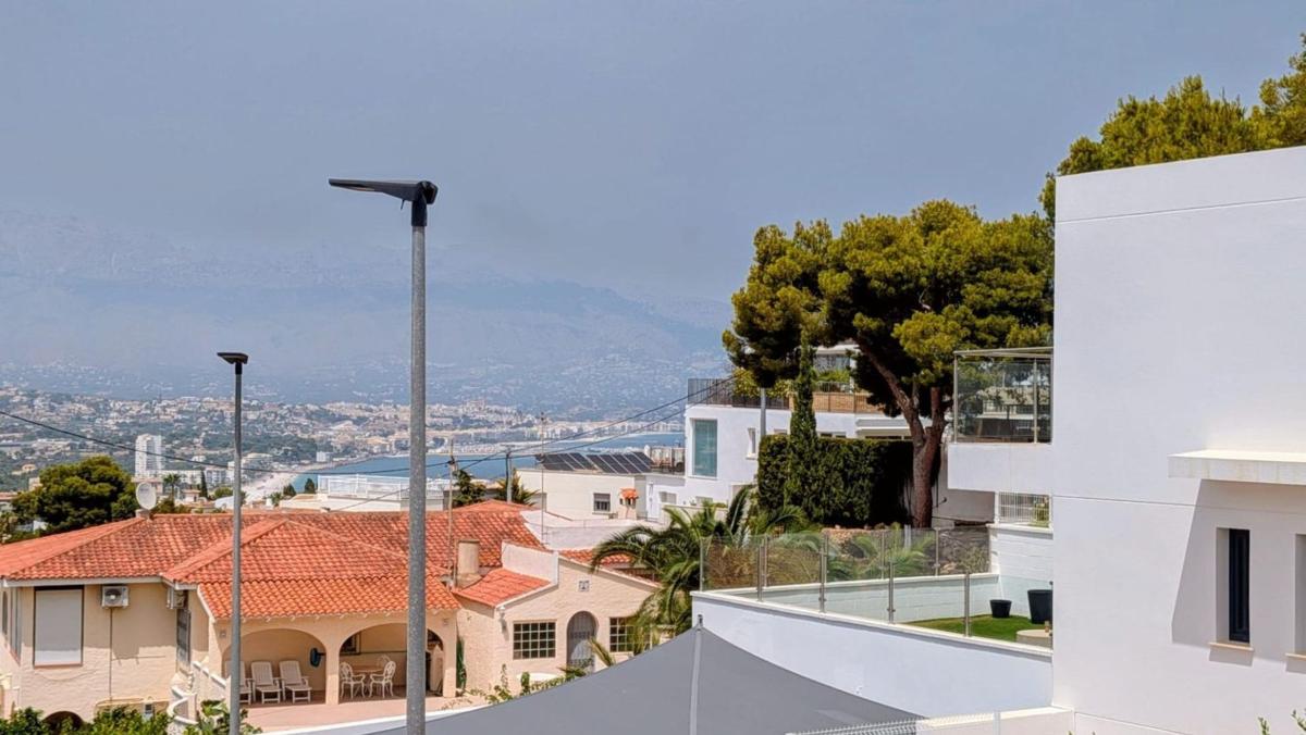 Sprzedaż szeregowego domku w Chalet adosado en Calle Merla, L'Albir, Alfaz del Pi , Alfaz del Pi photo 5