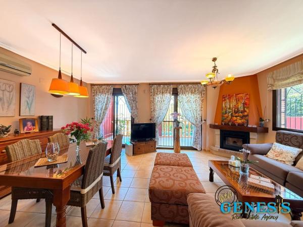 Chalet pareado en Asturias Bal, 47, Los Balcones - Los Altos del Edén, Torrevieja photo 4