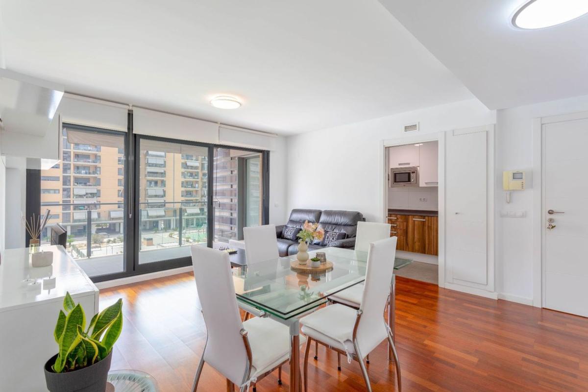 Venta de piso en Piso en Maestro José Garberí Serrano, PAU 5, Alicante / Alacant, Alicante / Alacant
photo 2