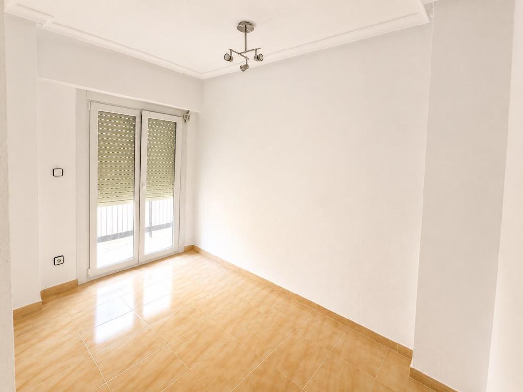 Venta de piso en Piso en Plaza Castelar - Mercado Central, Elda, Elda
photo 4