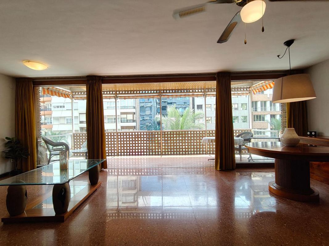 Продажа квартиры на Piso en Alfonso El Sabio, Mercado, Alicante / Alacant, Аликанте / Алакант
 photo 2
