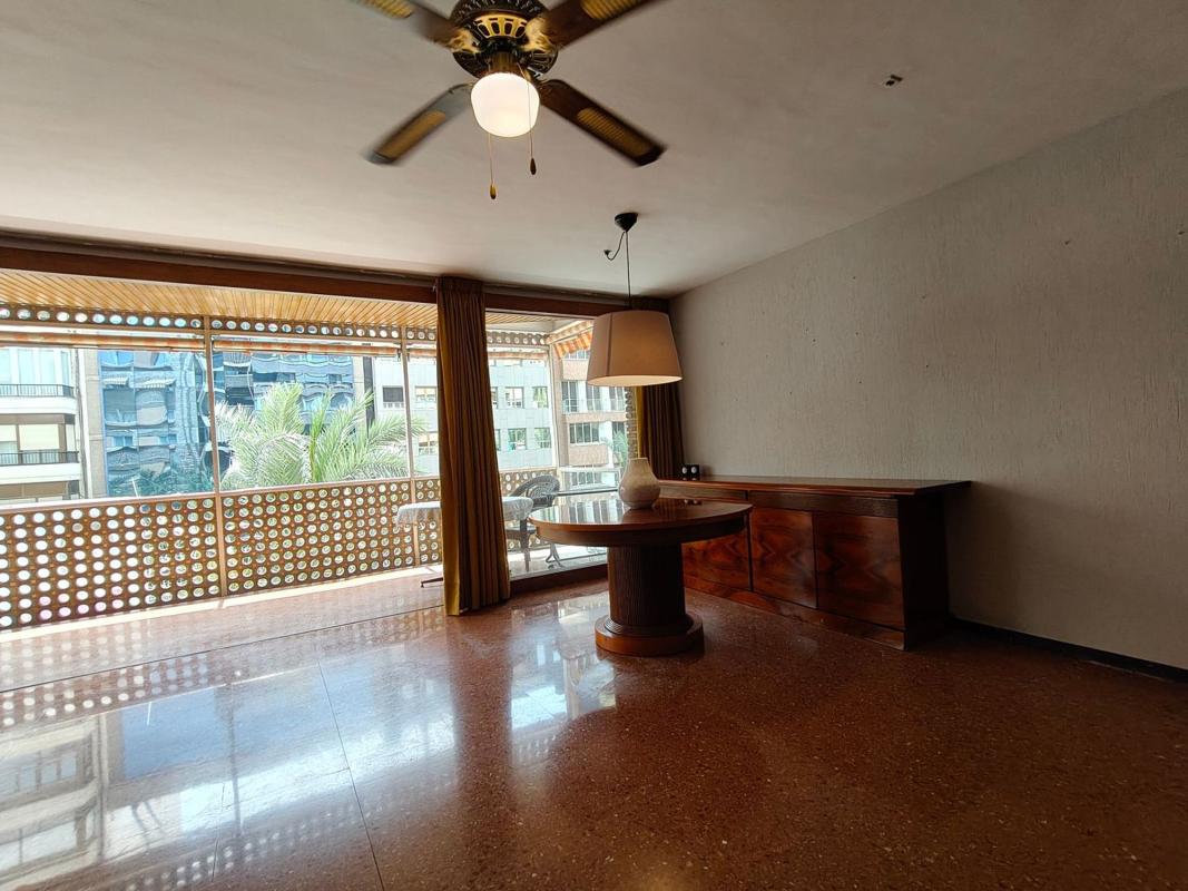 Продажа квартиры на Piso en Alfonso El Sabio, Mercado, Alicante / Alacant, Аликанте / Алакант
 photo 4