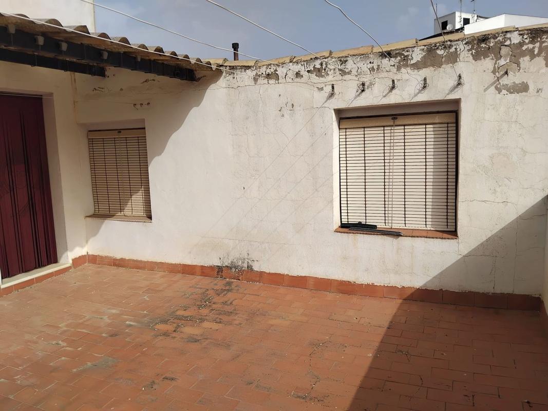 Продажа таунхауса в Chalet adosado en Travesía dels Quatre Camins, 10, Castalla , Касталья photo 2