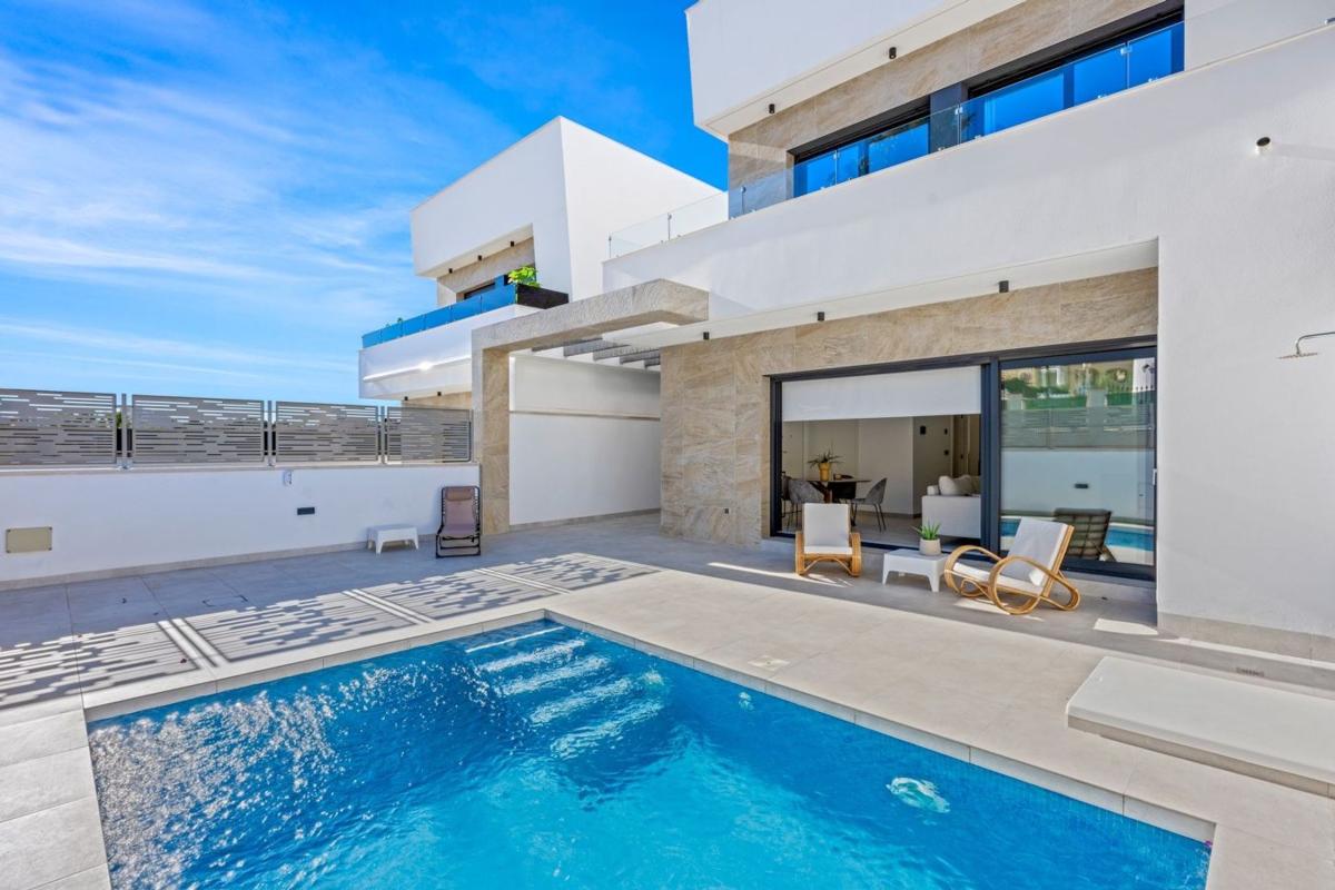 Продажа отдельного шале в Casa o chalet independiente en Calle Sevilla, Blue Lagoon - Galán, San Miguel de Salinas, Сан-Мигель-де-Салинас photo 2