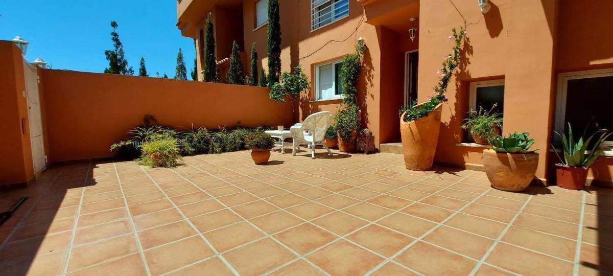 Продажа отдельного шале в  Chalet pareado en Cometa-Carrió, Calpe, Кальпе photo 5