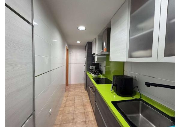 Chalet adosado en venta en  Balcón de Finestrat-Terra Marina , Finestrat photo 4