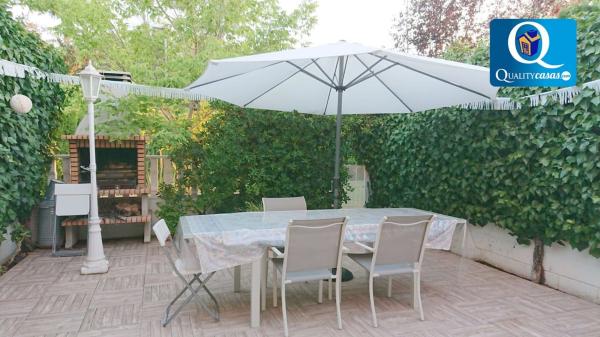 Independent chalet for sale in Casa o chalet en Petrer, Petrer
 photo 1