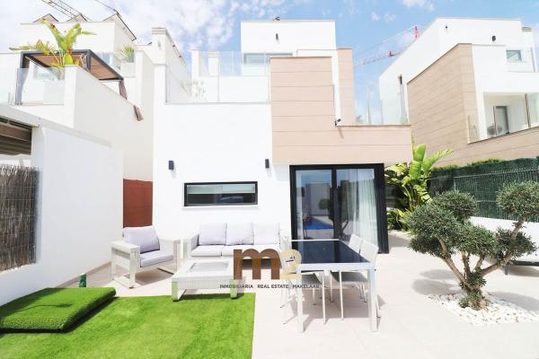 Casa o chalet independiente en Rambla La, Urbanizaciones, Guardamar del Segura photo 2