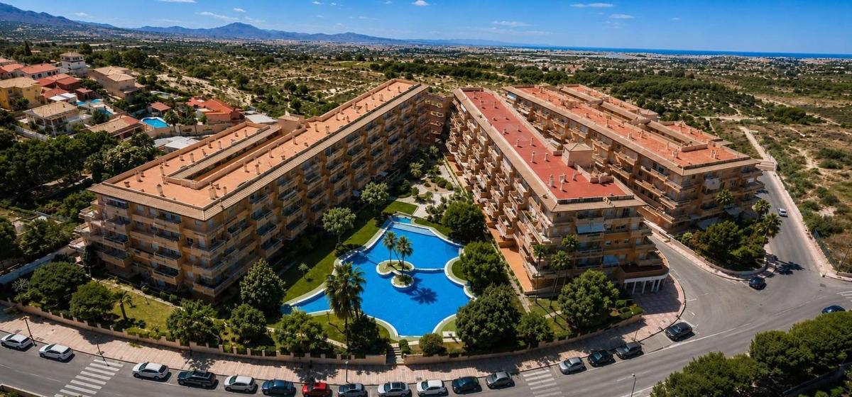 Venta de piso en Piso en Calle dels Carreters, Campello Playa, El Campello, El Campello
photo 4