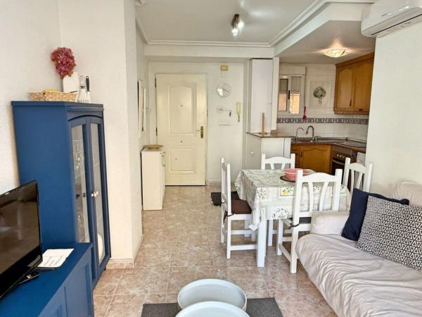 Продажа квартиры на Piso en Calle Joven Pura, 57, Nueva Torrevieja, Torrevieja, Торревьеха
thumbnail 2