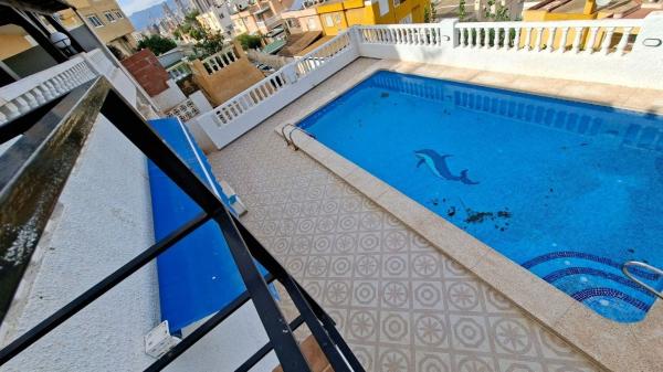 Terraced house for sale at Chalet adosado en Zona Sierra Helada, Benidorm , Benidorm thumbnail 1