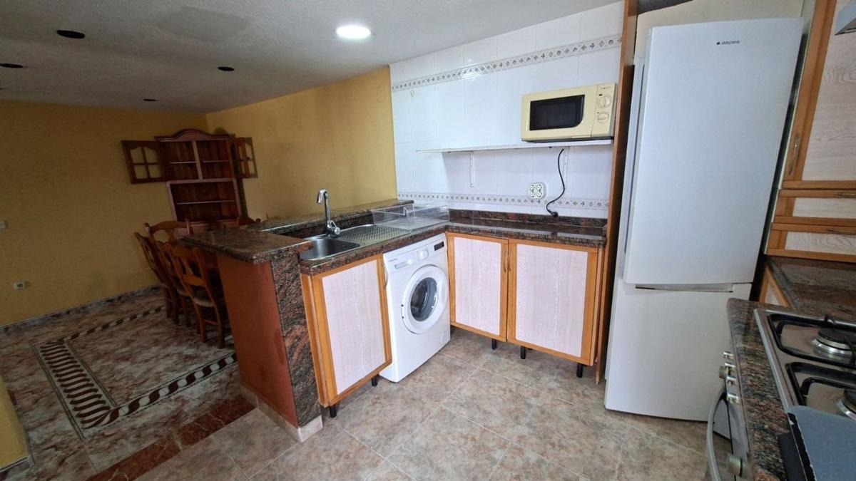 Sprzedaż szeregowego domku w Chalet adosado en Zona Sierra Helada, Benidorm , Benidorm photo 5