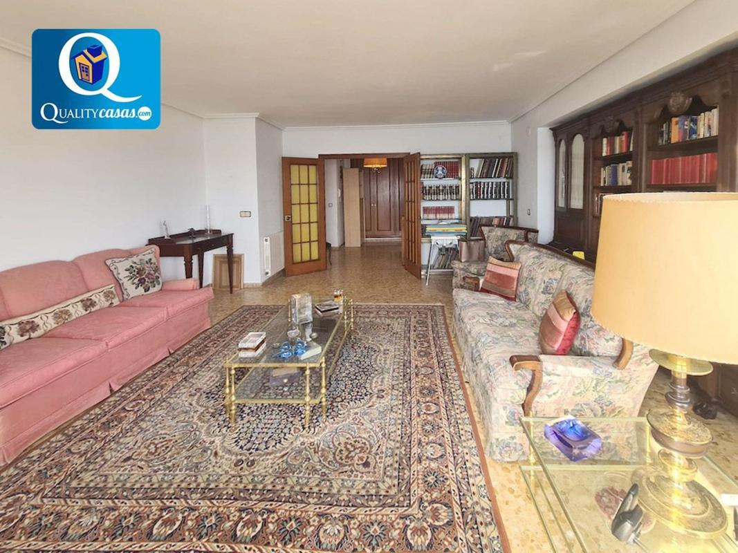 Venta de piso en Piso en Raval Roig-Virgen del Socorro, Alicante / Alacant, Alicante / Alacant
photo 3