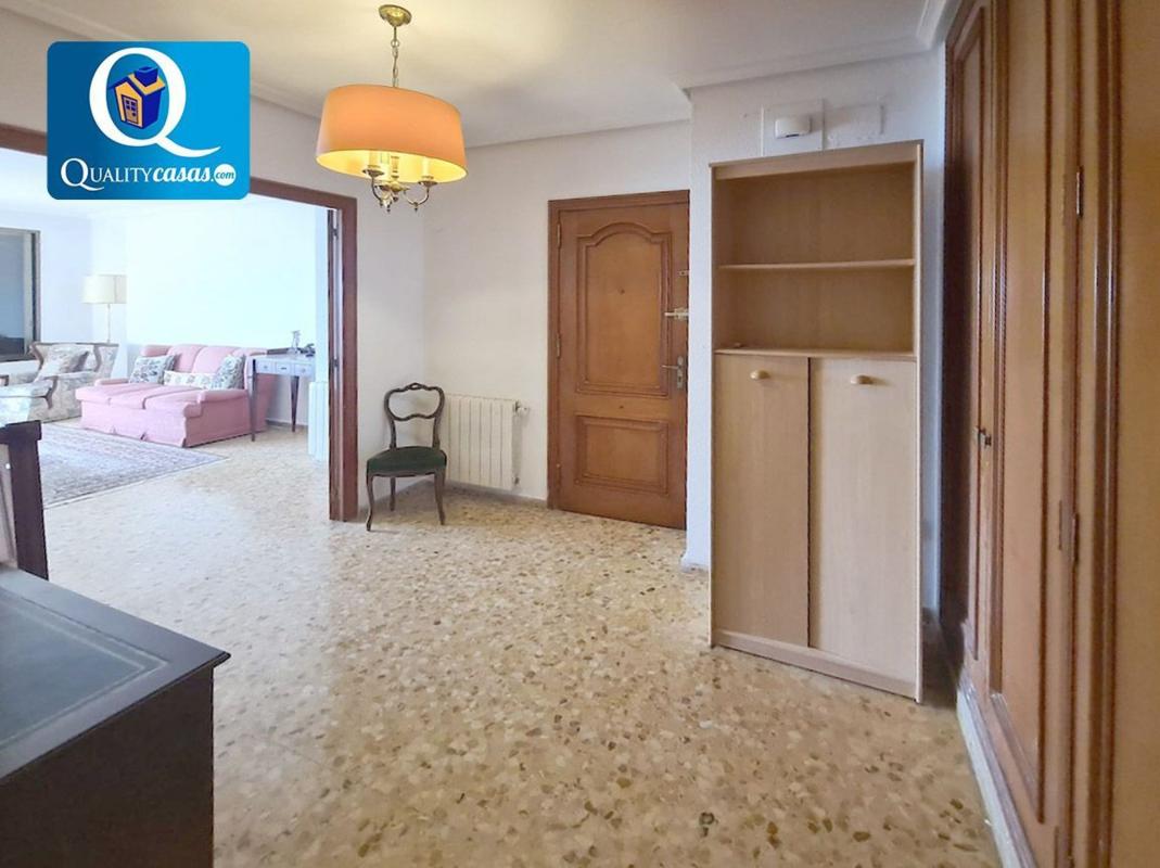 Venta de piso en Piso en Raval Roig-Virgen del Socorro, Alicante / Alacant, Alicante / Alacant
photo 5