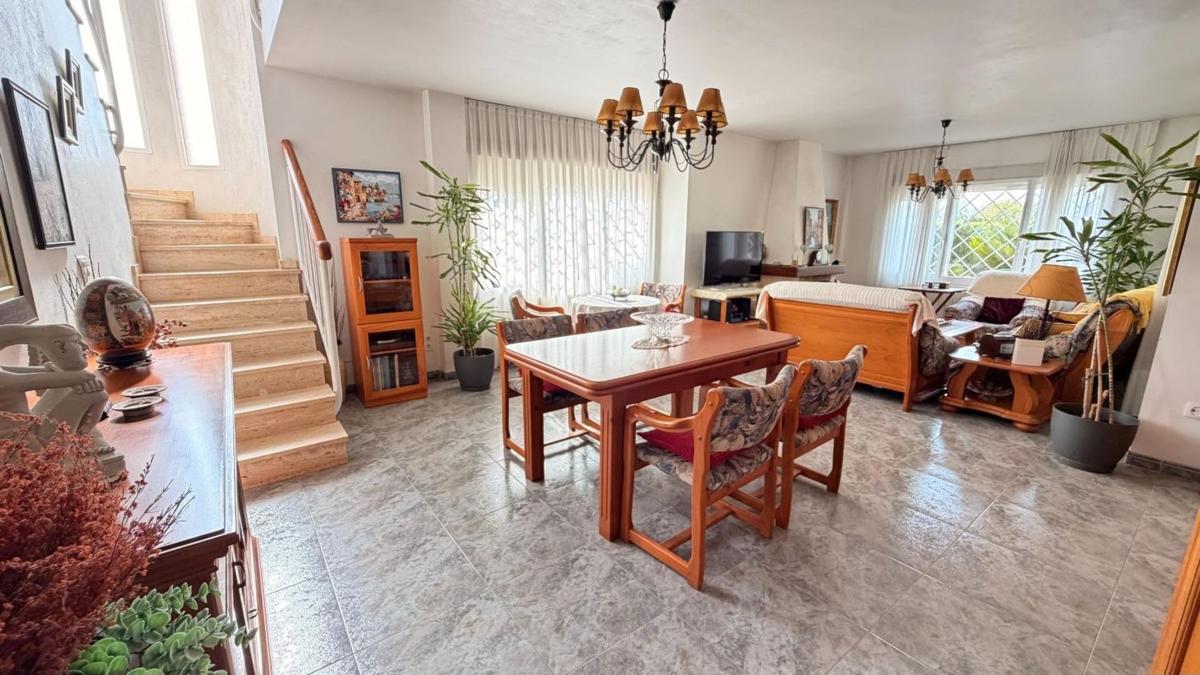 Sprzedaż niezależnego domku jednorodzinnego w Casa o chalet independiente en Portes Encarnades-Torreta-Portalada, Elche / Elx, Elche / Elx photo 1