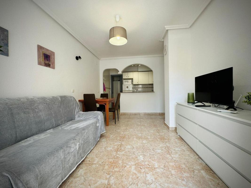 Venta de piso en Piso en Calle Manuel Galián, Avenida Habaneras - Curva de Palangre, Torrevieja, Torrevieja
photo 2