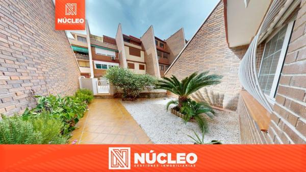 Chalet adosado en venta en  Chalet adosado en Padre Recaredo D Los Rios, San Blas, Alicante / Alacant , Alicante / Alacant photo 1
