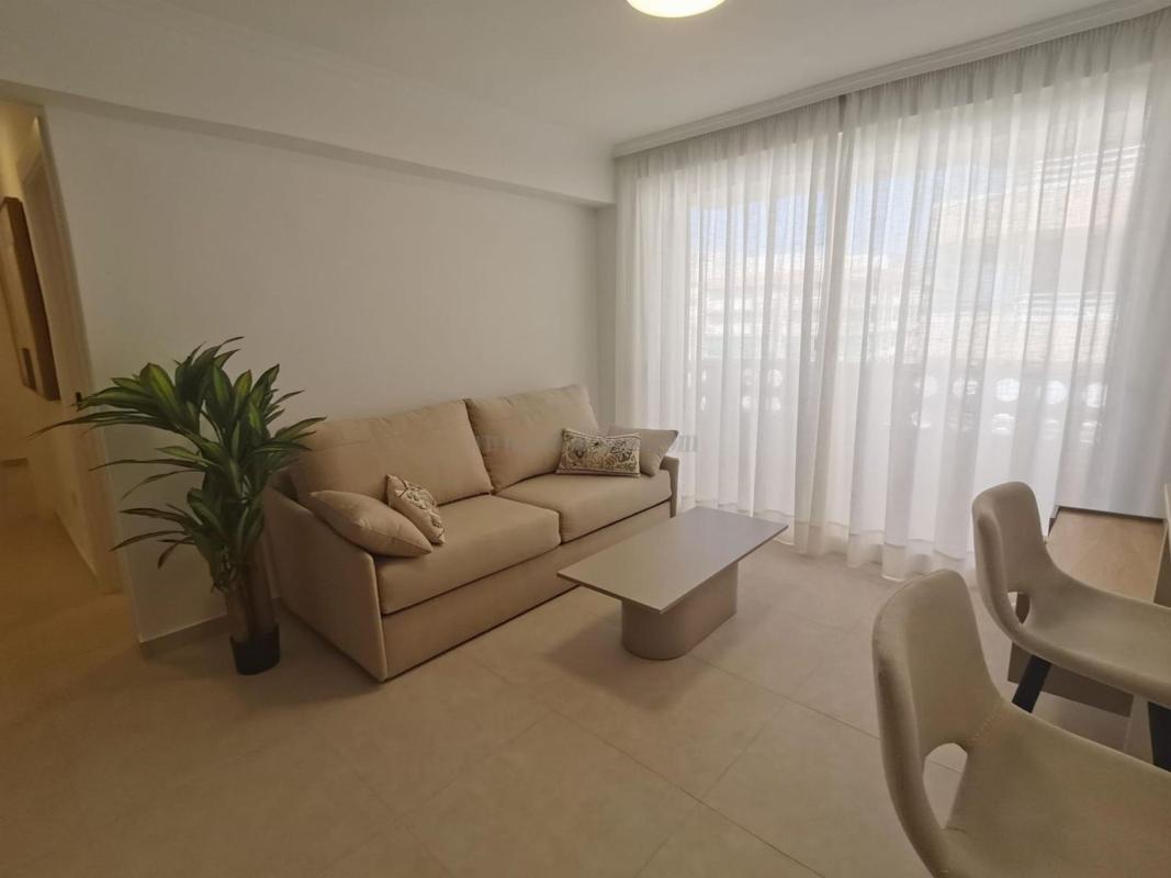 Sale of apartment in Piso en Avenida Virgen del Carmen, Los Europeos, Torrevieja, Torrevieja
photo 5