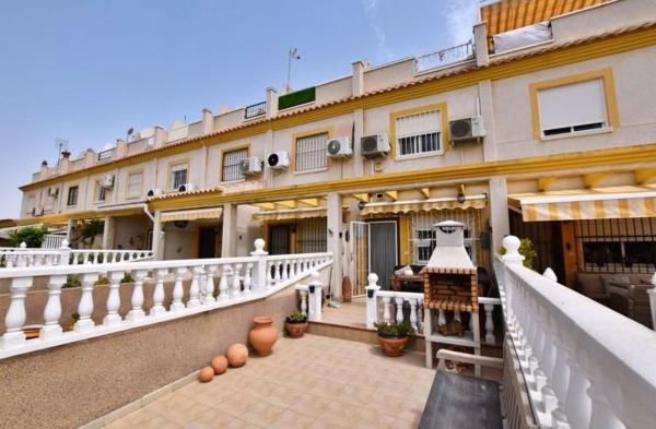 Dom szeregowy na sprzedaż w Chalet adosado en Algorfa , Algorfa photo 1