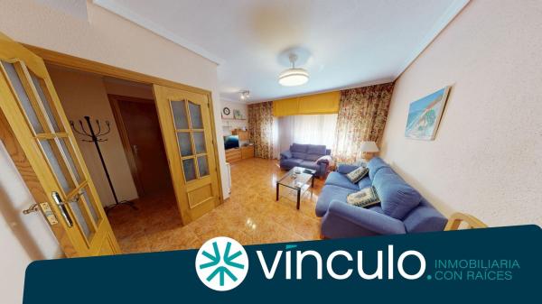 Venta de piso en Piso en Calle Córdoba, San Blas, Alicante / Alacant, Alicante / Alacant
 photo 1