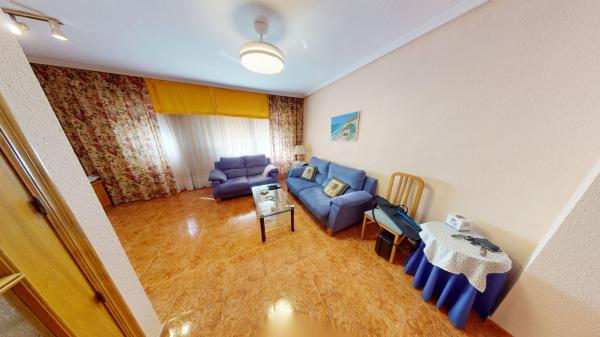 Venta de piso en Piso en Calle Córdoba, San Blas, Alicante / Alacant, Alicante / Alacant
 photo 2