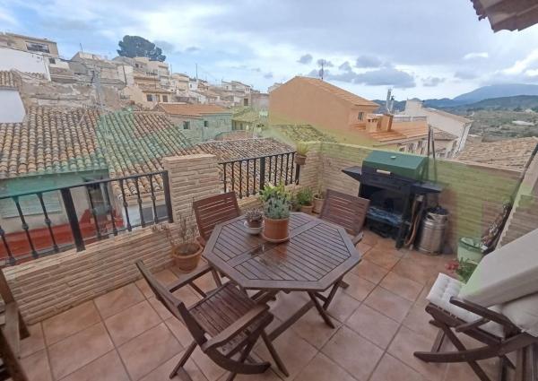 Independent chalet for sale in Casa o chalet independiente en Calle Major, Relleu, Relleu
photo 1