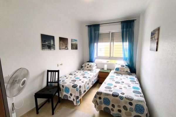 Chalet pareado en Calle Torrevieja, Algorfa thumbnail 2