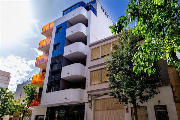 Дуплекс на продажу в Dúplex en Calle Ramón Gallud, Playa del Cura, Torrevieja, Торревьеха thumbnail 3