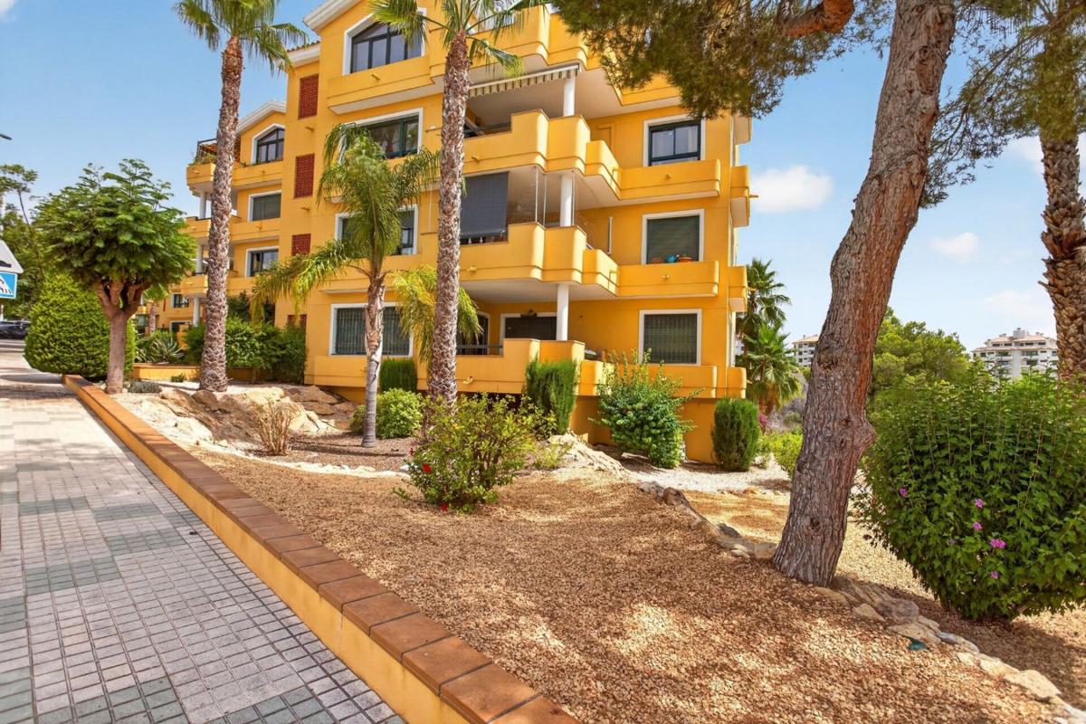Продажа квартиры на Piso en Lomas de Campoamor, Orihuela, Ориуэла
photo 2