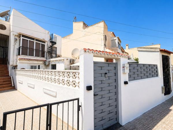 Продажа квартиры на Piso en Calle Miguel Ángel, La Siesta - El Salado - Torreta, Torrevieja, Торревьеха
 photo 4