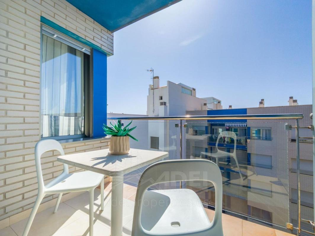 Venta de piso en Piso en Avenida Doctor Mariano Ruiz Canovas, Playa de los Locos, Torrevieja, Torrevieja
photo 3
