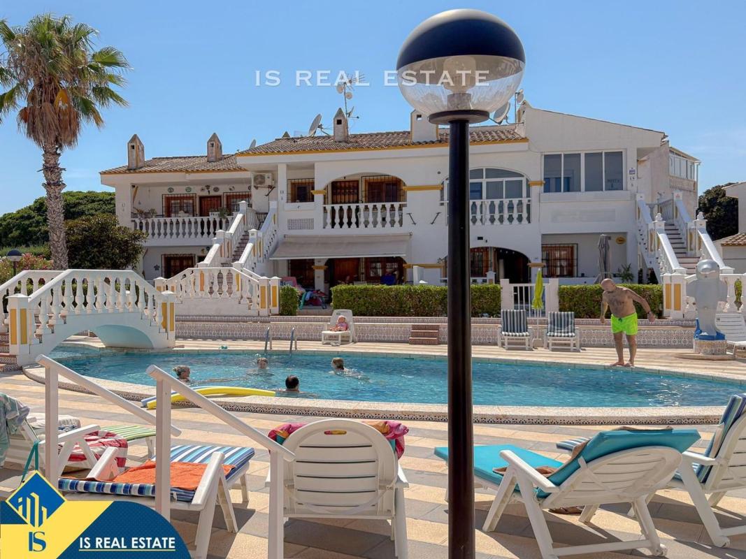 Venta de piso en Los Balcones - Los Altos del Edén, Torrevieja
photo 3
