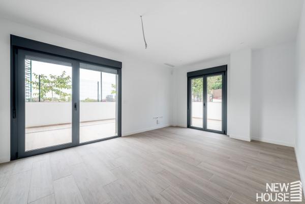 Venta de piso en Piso en Calle Principat d'Astúries, 1, Centro, San Juan de Alicante, San Juan de Alicante
photo 1
