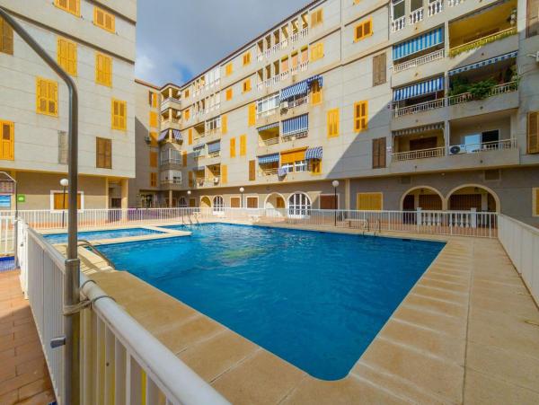 Sprzedaż mieszkania w Piso en Calle Urbano Arregui, El Acequión, Torrevieja, Torrevieja
 photo 1
