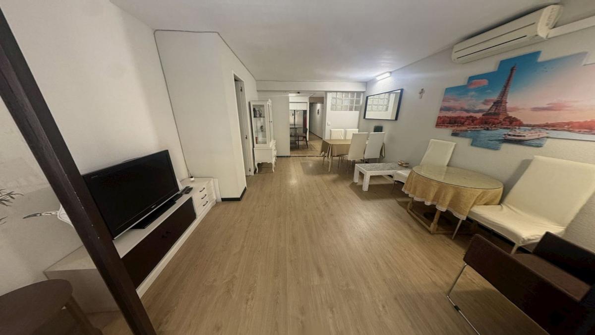 Sale of apartment in Piso en Calle General Elizaicin, Plà del Bon Repòs-La Goteta, Alicante / Alacant, Alicante
photo 2