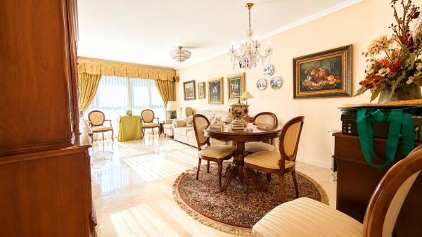 Sale of flat in Piso en Calle Pablo Iglesias s/n, Mercado, Alicante / Alacant, Alicante
 photo 1