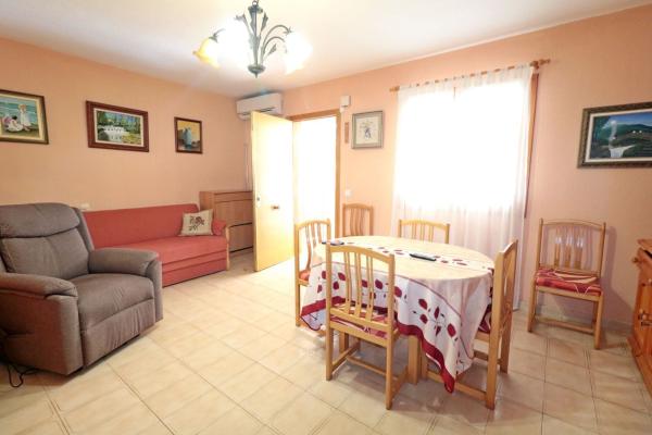 Chalet adosado en Calle Maestro Quino, Playa de los Náufragos, Torrevieja photo 4