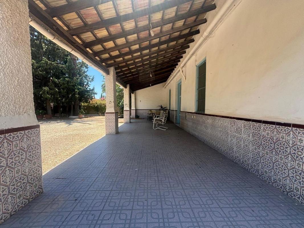 Sprzedaż niezależnego domku jednorodzinnego w  Casa o chalet independiente en Centro, Elche / Elx, Elche / Elx photo 5