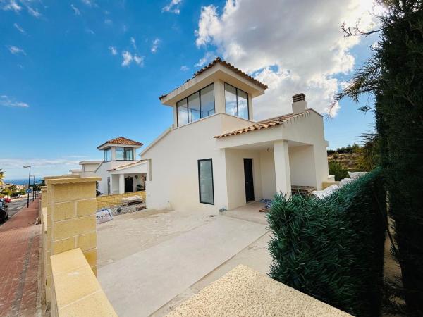 Частный шале на продаже в Casa o chalet independiente en Calle Tossal de Grau, Montebello - Nou Espai, La Nucia, Ла Нусия photo 1