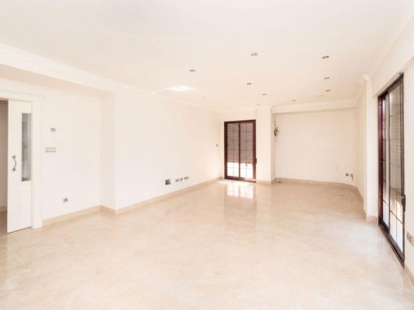 Venta de piso en Piso en Calle Don José Ramos, Centro, Elche / Elx, Elche / Elx
thumbnail 2