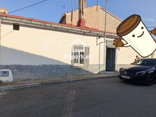 Частный шале на продаже в , Моновар photo