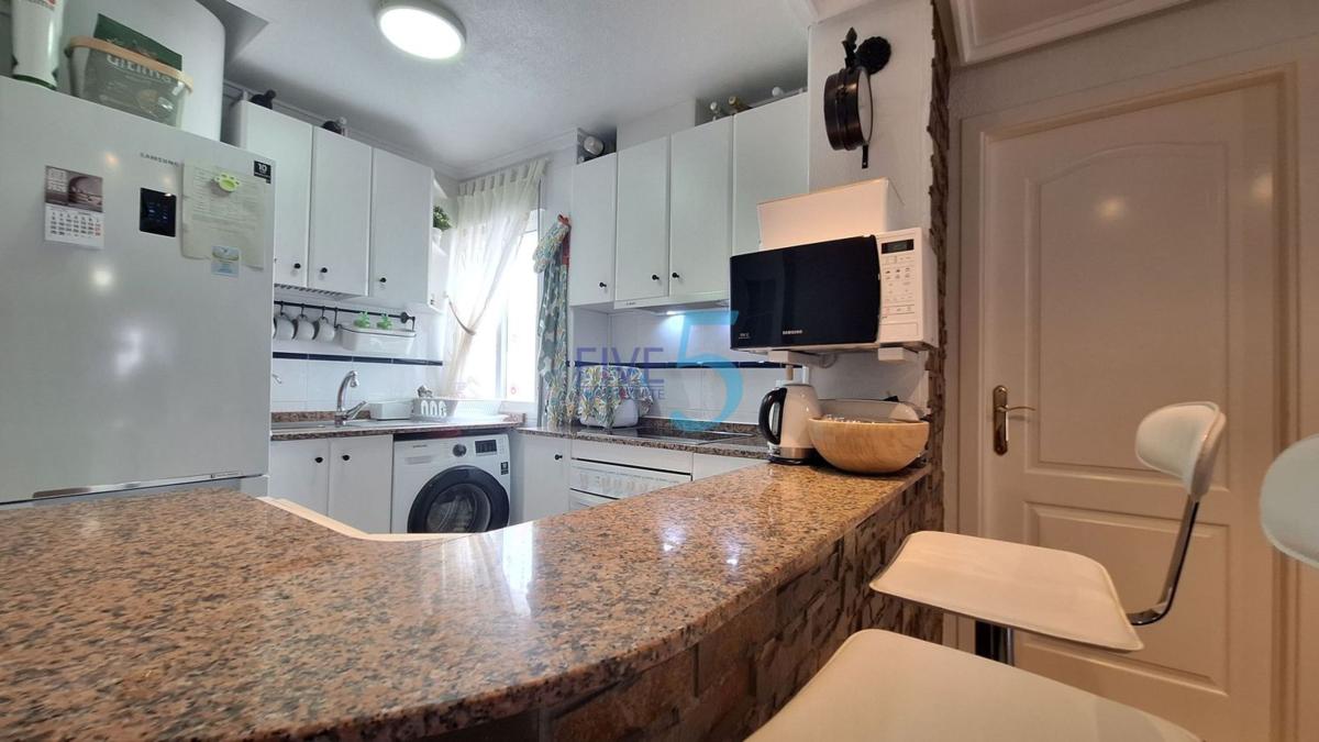 Продажа пентхауса на  Ático en Playa de los Locos, Torrevieja, Торревьеха photo 2