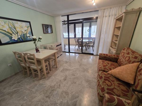 Venta de piso en Piso en Pueblo Levante, Benidorm, Benidorm
photo 1