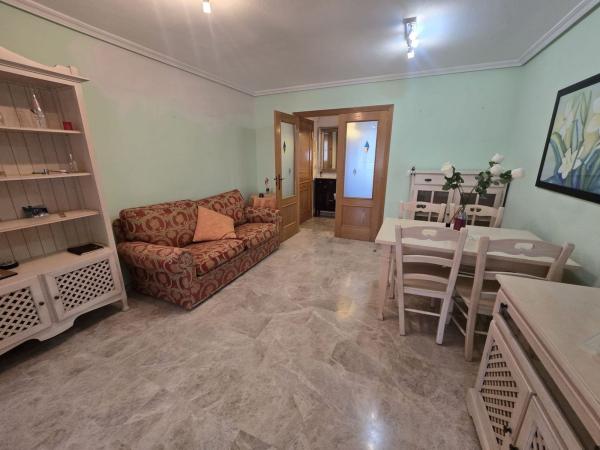 Venta de piso en Piso en Pueblo Levante, Benidorm, Benidorm
thumbnail 2