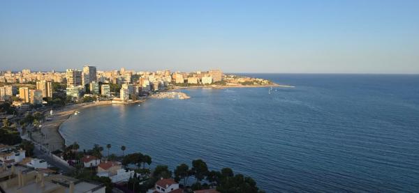 Sale of flat in Piso en Villajoyosa, La Albufereta, Alicante / Alacant, Alicante
photo 1