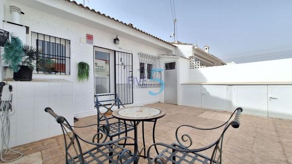 Venta de piso en Piso en La Siesta - El Salado - Torreta, Torrevieja, Torrevieja
 photo 4