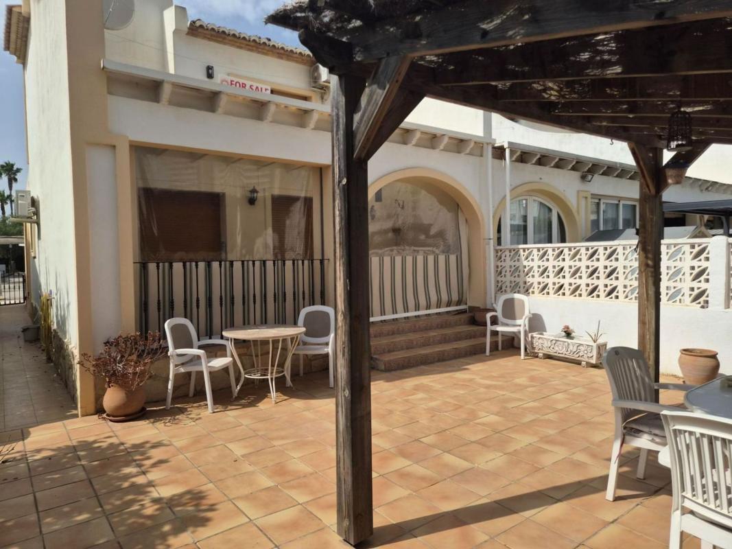 Venta de chalet adosado en  Chalet adosado en Cometa-Carrió, Calpe , Calpe photo 2