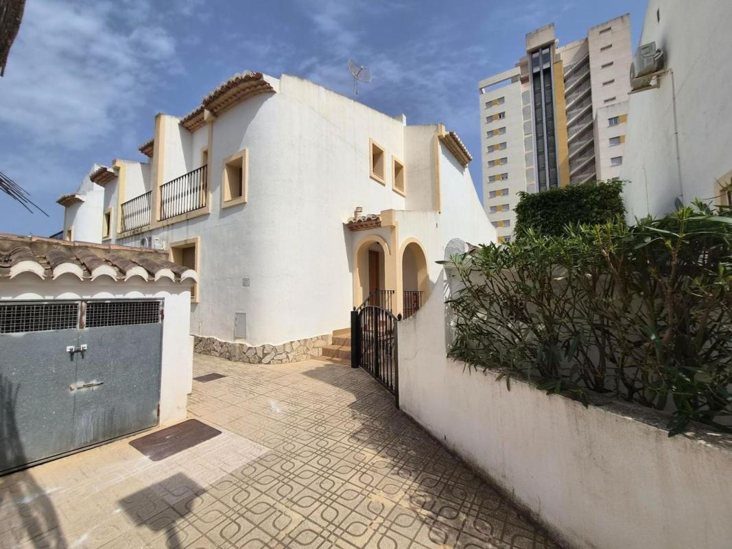 Venta de chalet adosado en  Chalet adosado en Cometa-Carrió, Calpe , Calpe photo 4